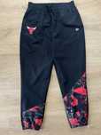 New Era Chicago Bulls мъжко долнище размер S-M