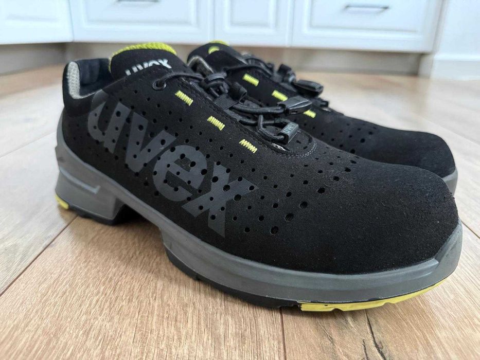 Uvex 44 S1 ESD bocanci bombeu snur