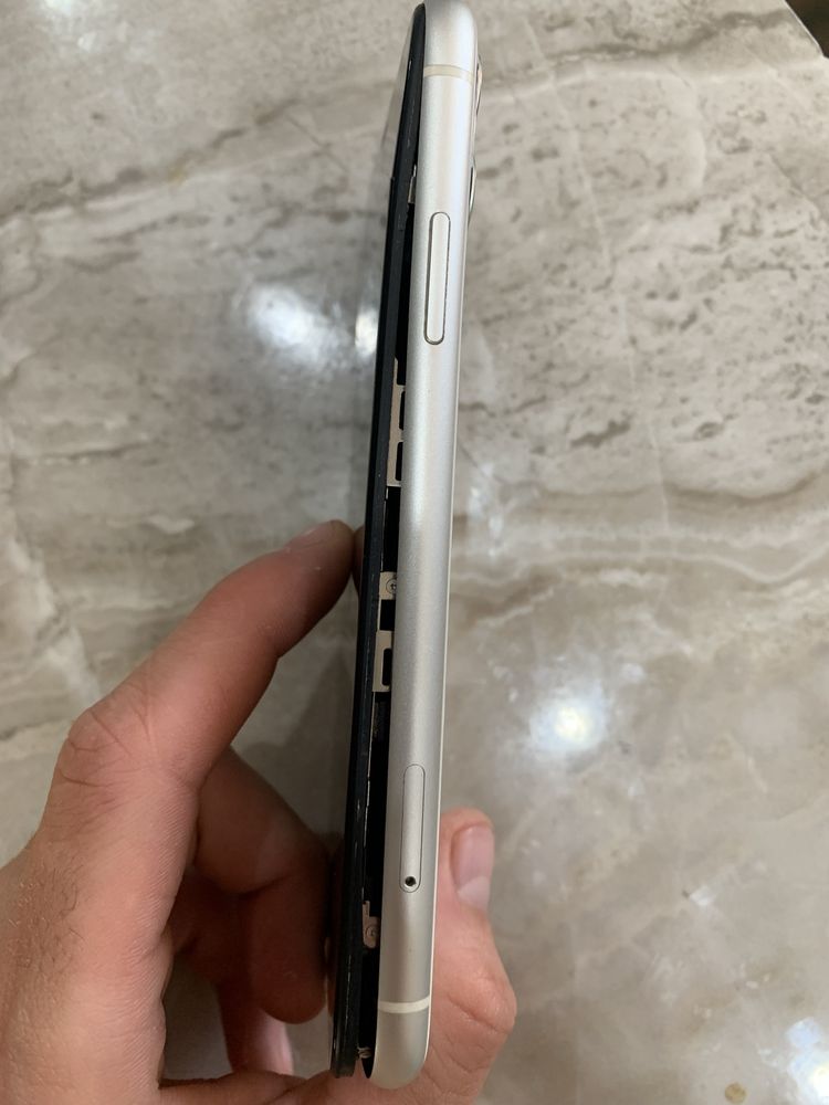 Iphone 11 piese.