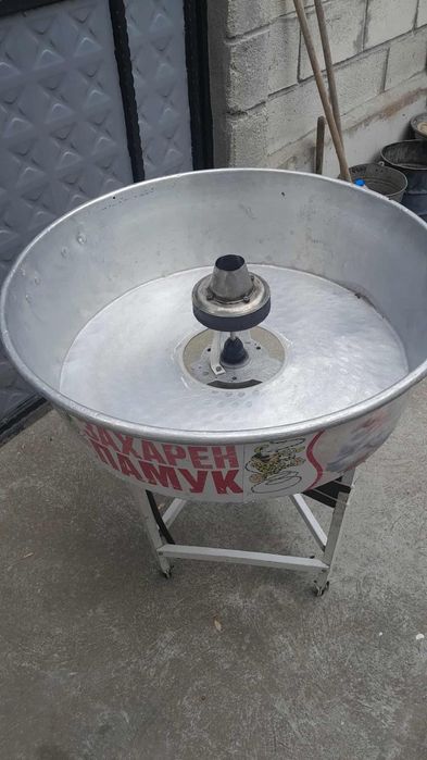 Професионална машина за захарен памук