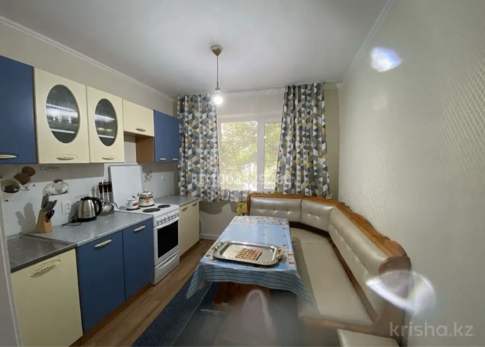 Степной -3 дом 3. Продается 3х комнатная квартира.