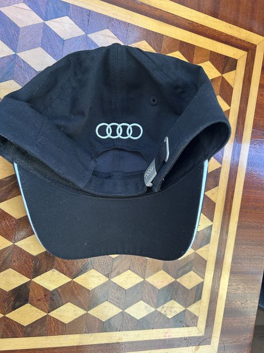 Sapca Audi barbati