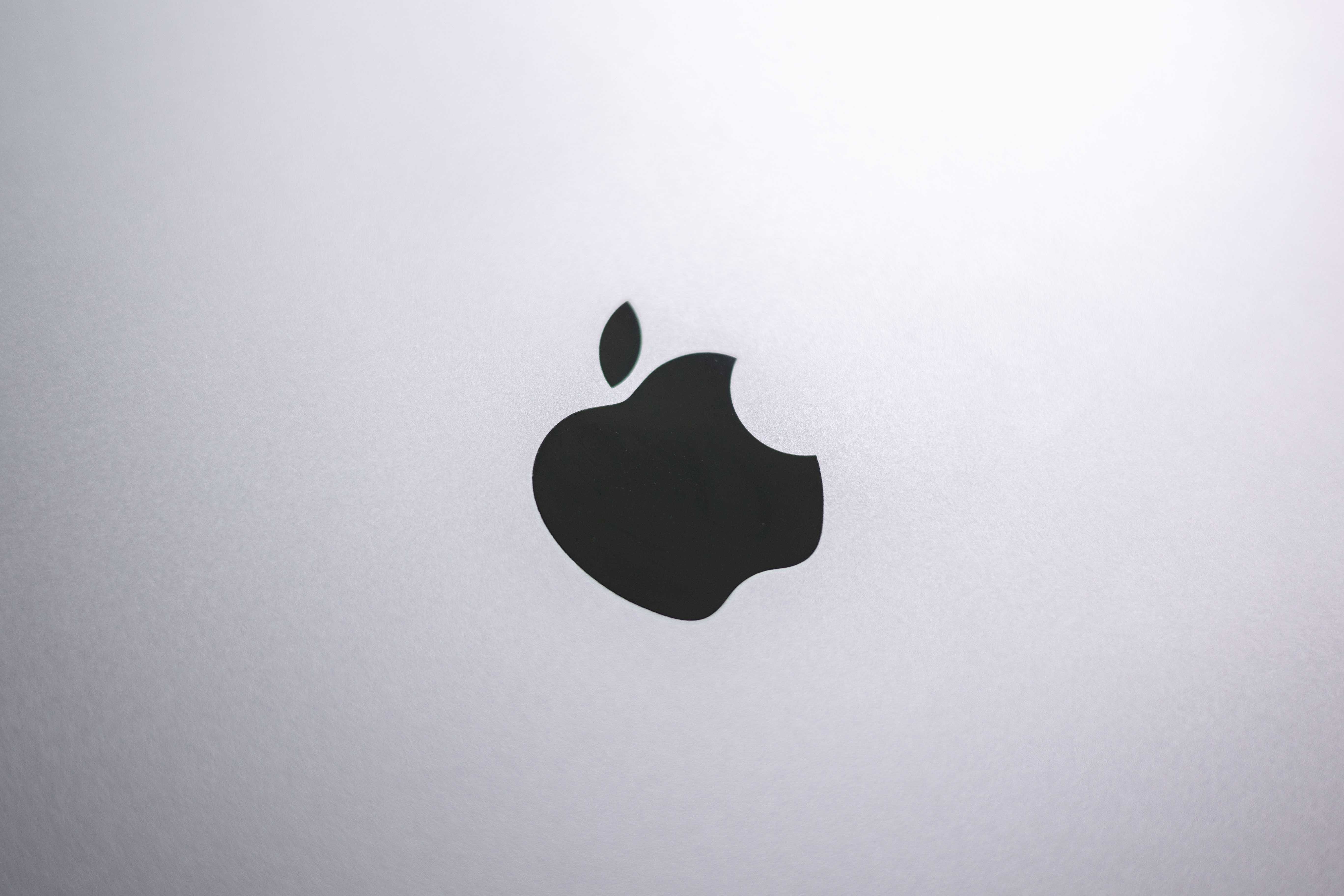 Apple iPad Pro 12.9" Wi-Fi - 5th Gen