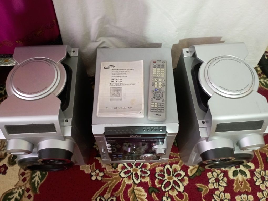 Muzikalni sentir Samsung 3800 w sotiladi