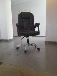 Кресло черное для офиса