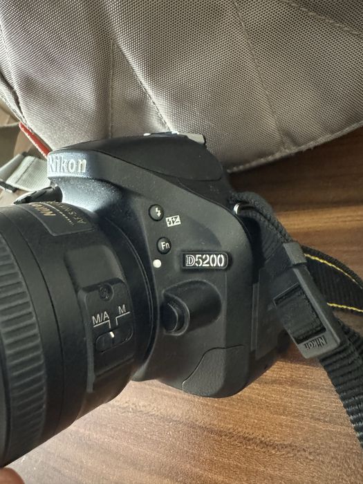 Фотоапарат Nikon D5200 + 2 обектива + аксесоари