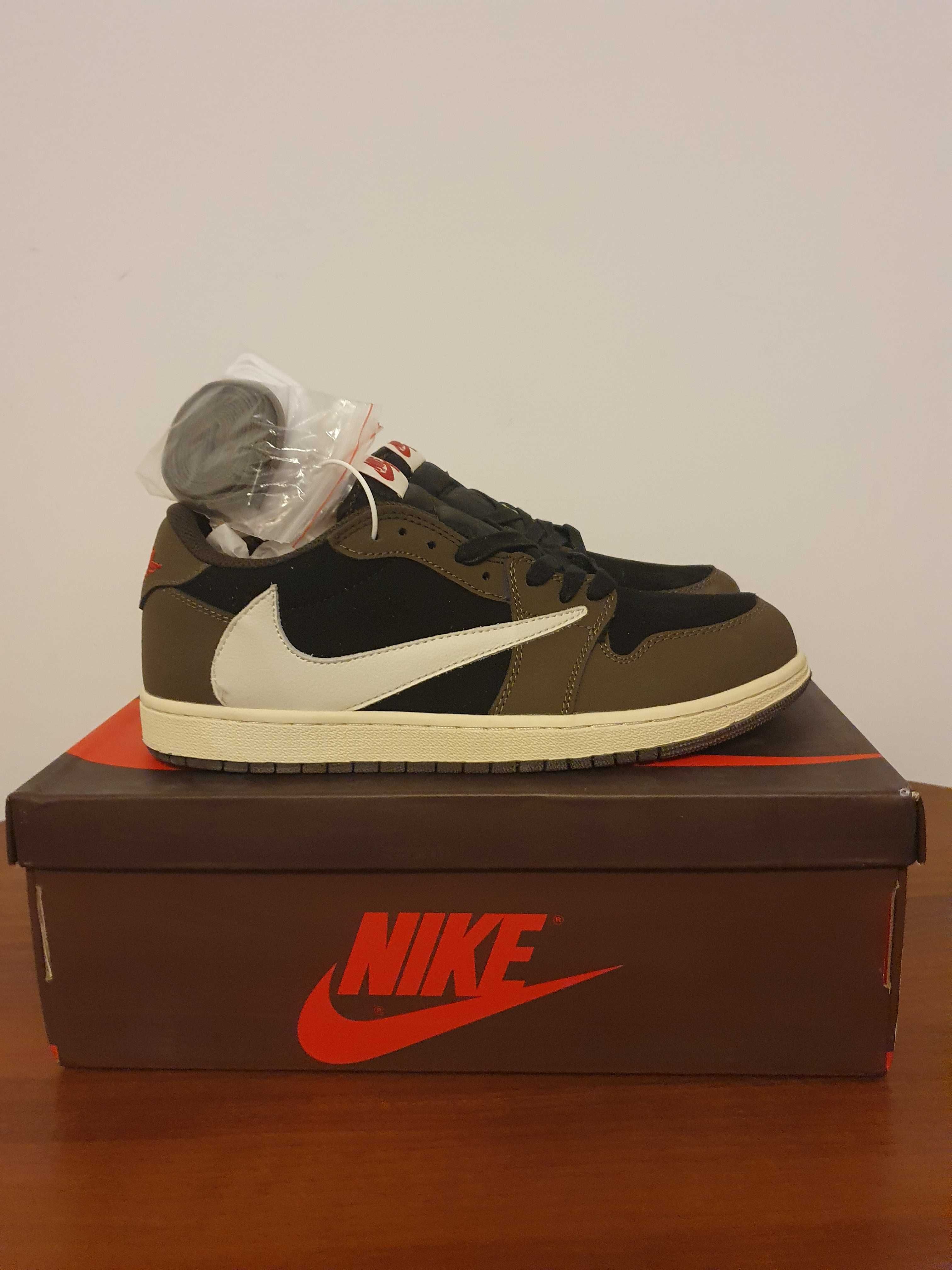 Air Jordan 1 Low Travis Scott
