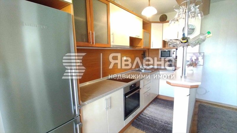 Продава се Четиристаен апартамент в Варна, Аспарухово - 106 кв.м за 1680 €/кв.м - Снимка #2