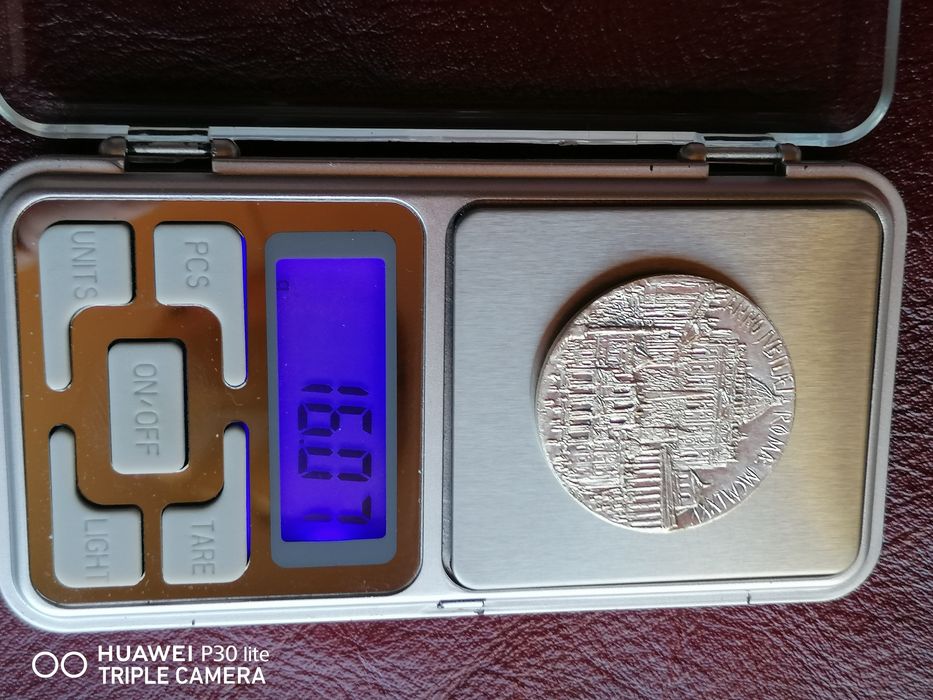 Красив плакет от Ватикана!