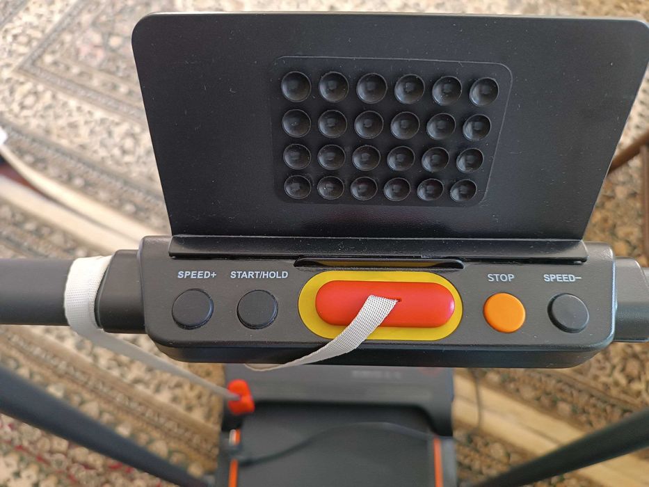 Продаю беговую дорожку "GENAU" TREADMILL, модель GENAU Stride X