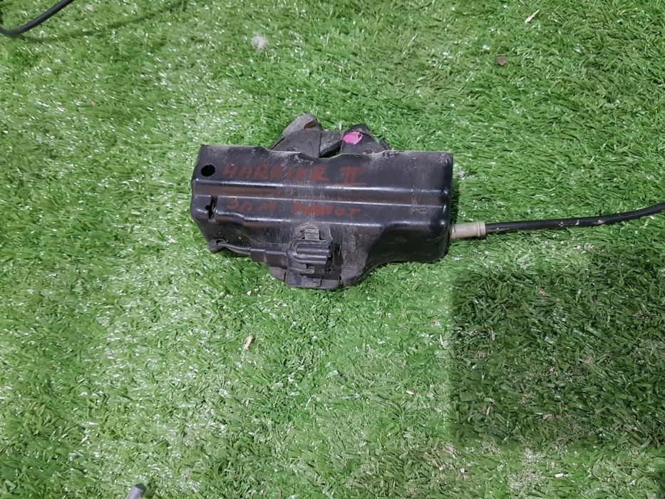 Замок капота Toyota Harrier 2 поколения