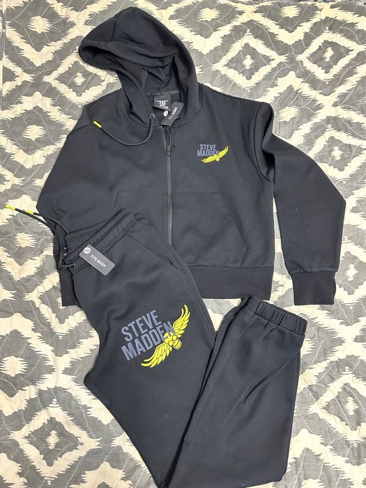 Спортивный костюм  STEVE MADDEN