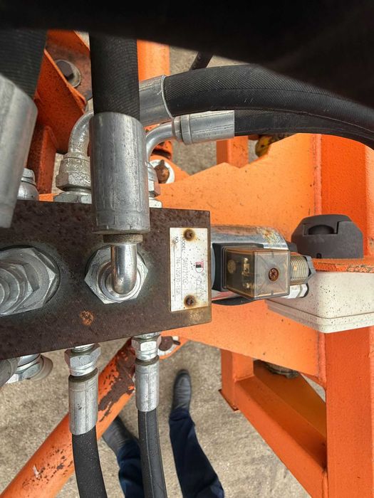 Plug de zapada in V compatibil Komatsu WA70-7