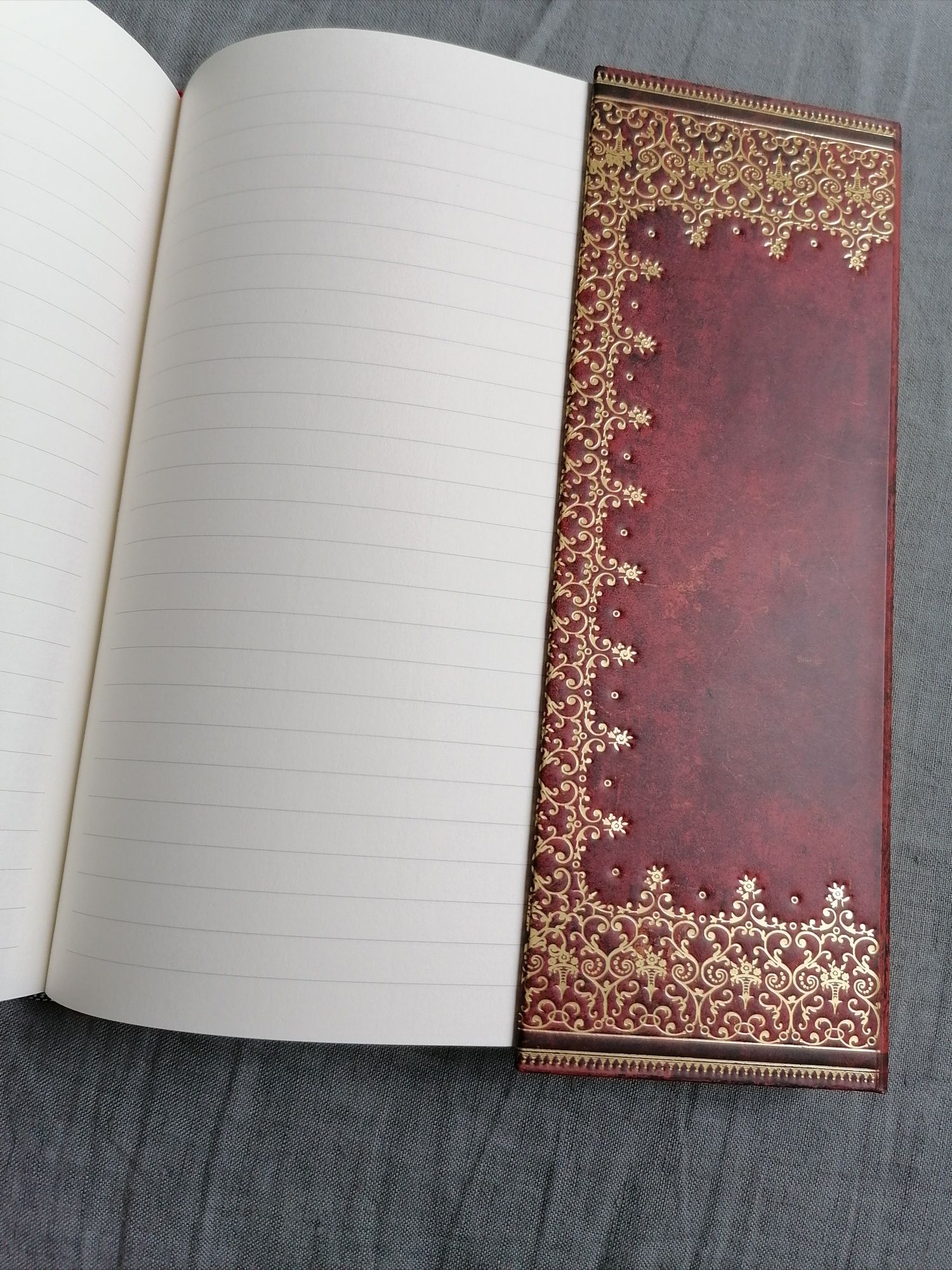 Тефтери Paperblanks