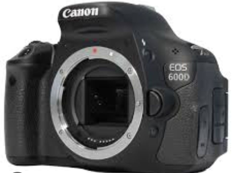 Canon 600d body (без объектива)