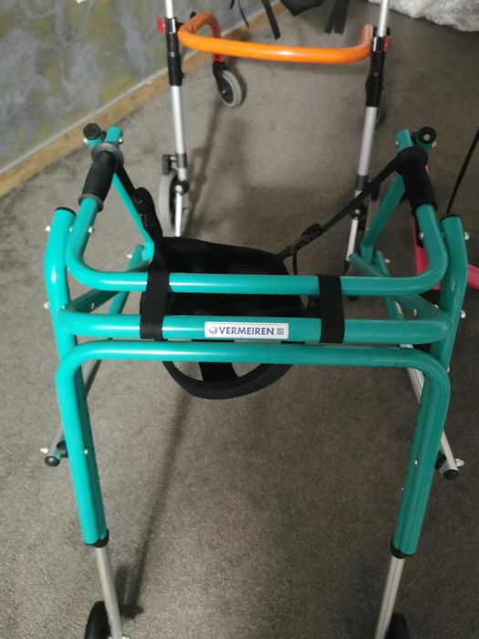 Cadre/premergătoare copii cu dizabilitati