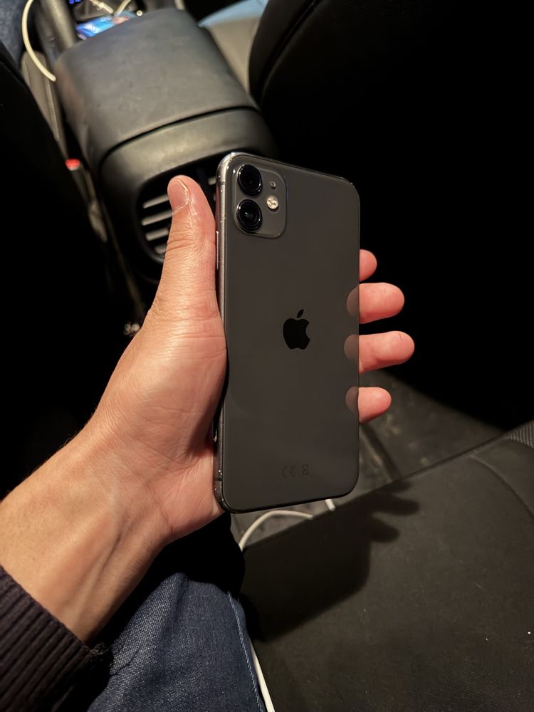 Продам Iphone 11 64 GB