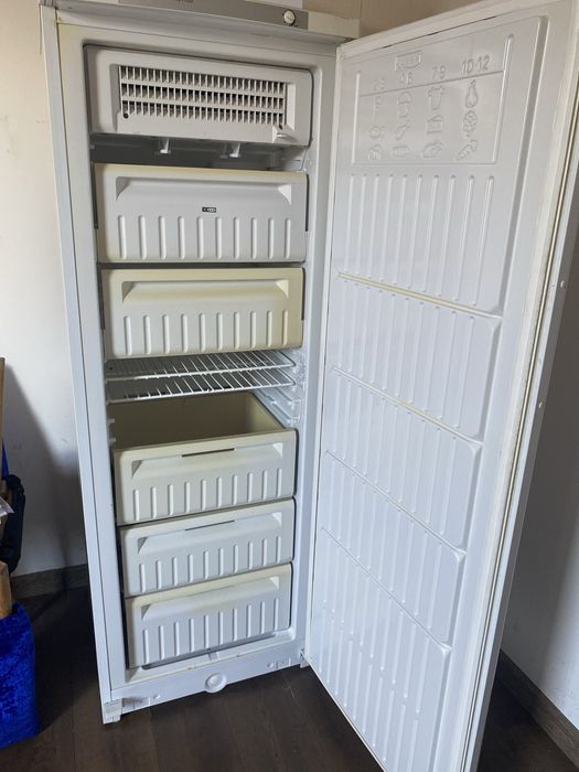 Морозильник Indesit