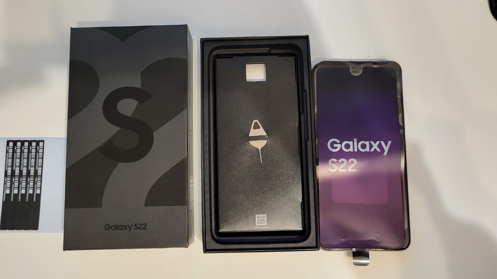 Продается Samsung Galaxy S22
