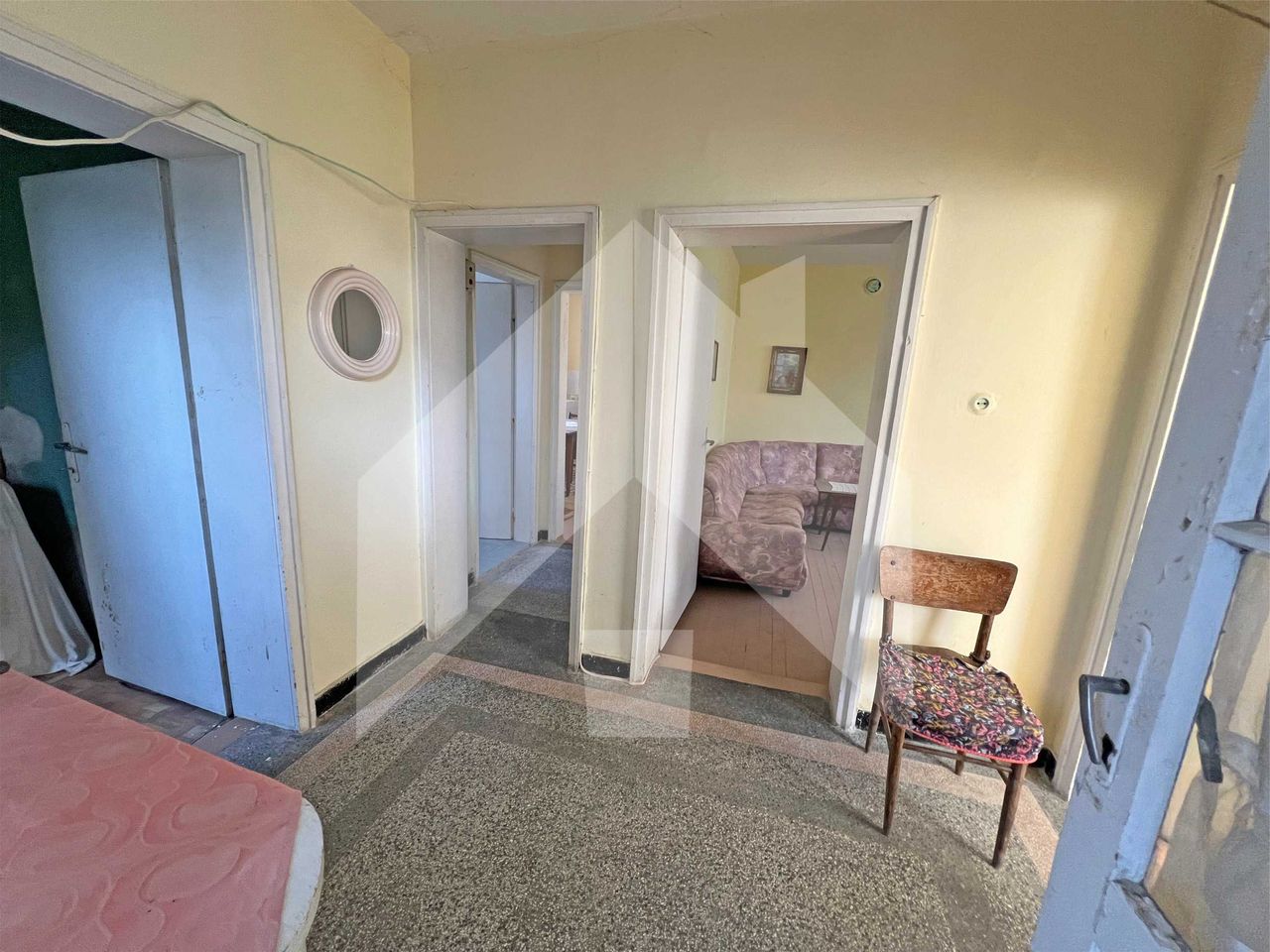 Продава се Етаж от къща в Нови пазар - 110 кв.м за 510 €/кв.м - Снимка #12