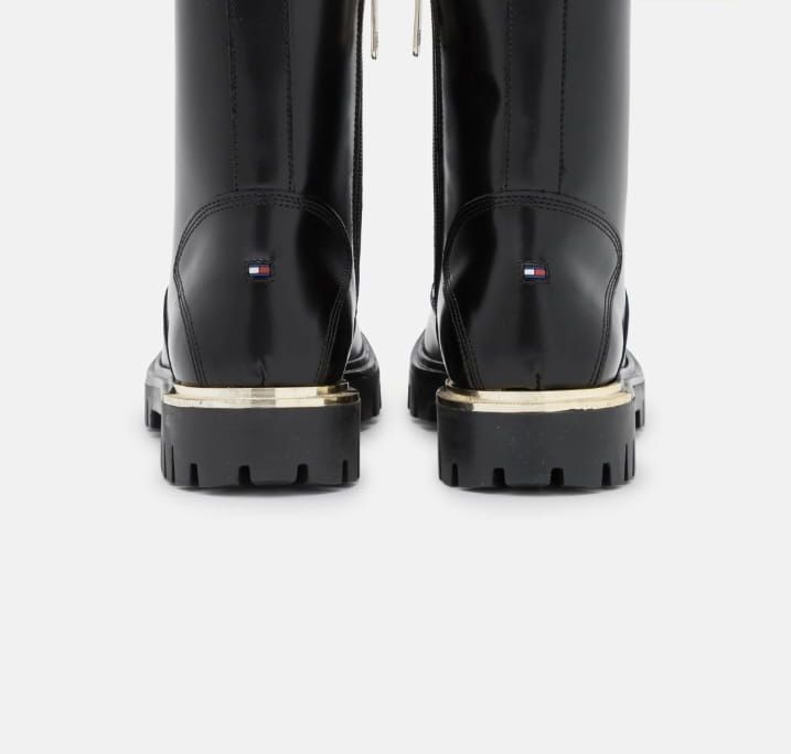 Tommy Hilfiger боти