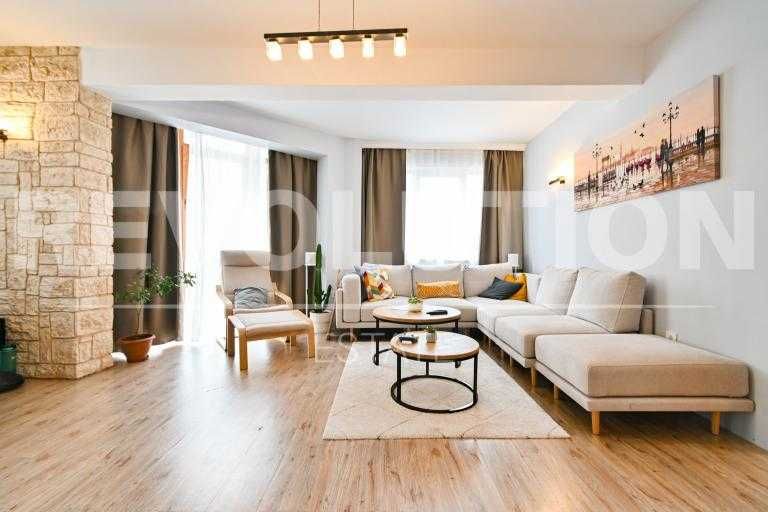 Продава се Четиристаен апартамент в София, Изток - 126 кв.м за 2500 €/кв.м - Снимка #1