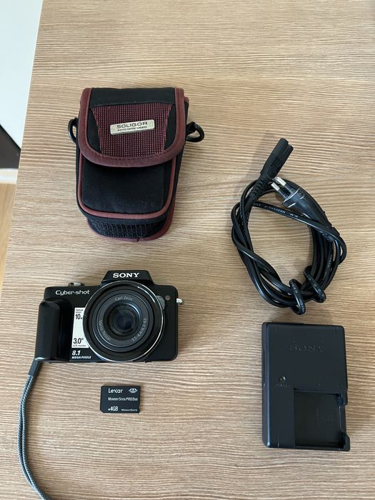 Фотоапарат Sony 8,1Mp, Made in Japan (+подаръци)