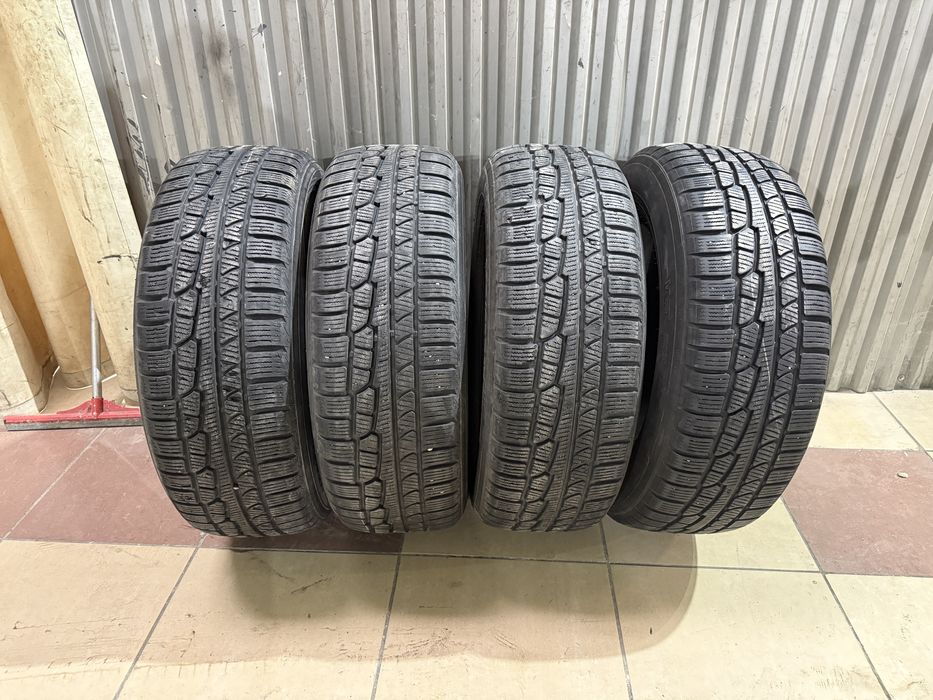 Set anvelope / cauciucuri Nokian WR de iarna 235/65R17 108V XL