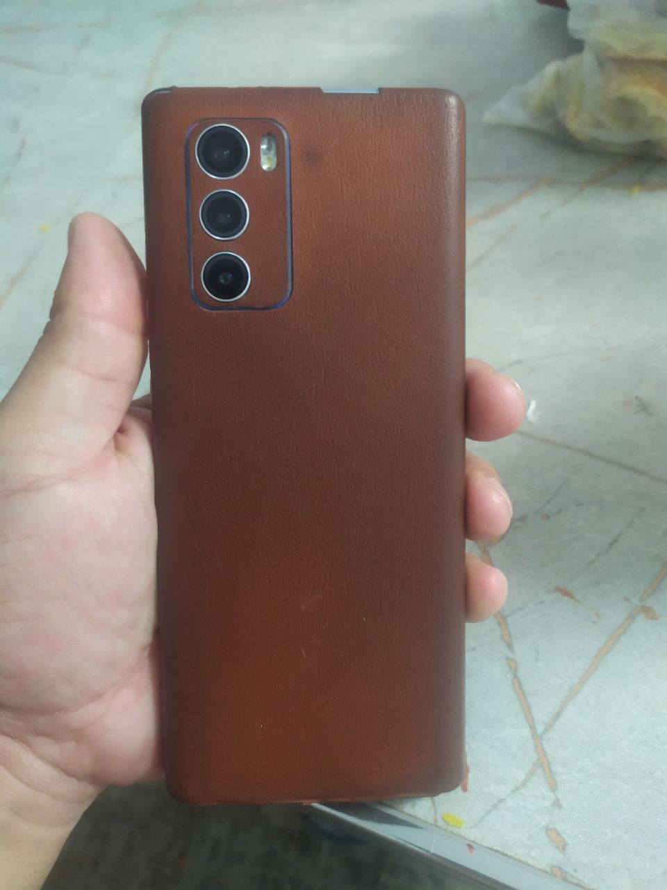 Lg Wing srocna sotiladi