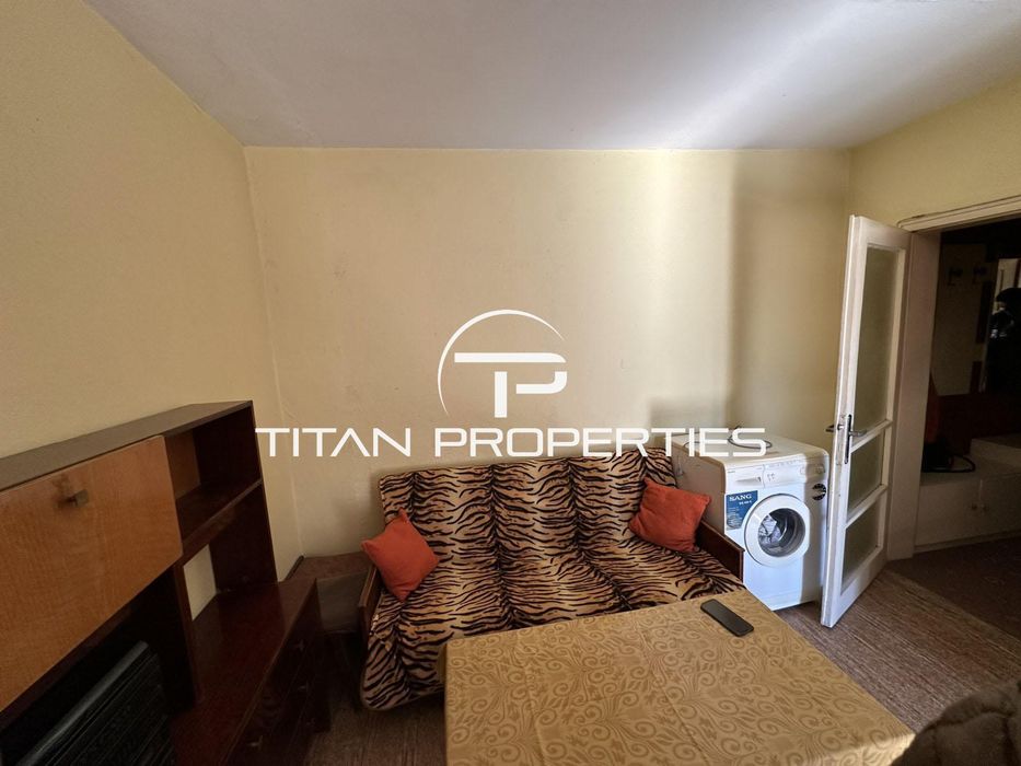 Дава се под наем Двустаен апартамент в Бургас, Славейков - 46 кв.м за 255 € - Снимка #1