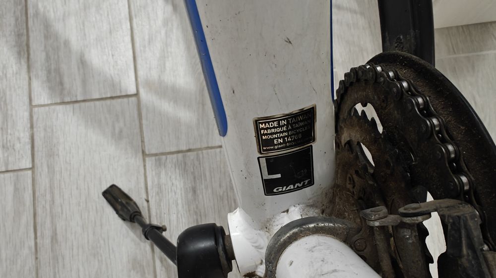 Bicicleta Giant Revel 4
 Fii primul care evalueaza acest produs.
Giant