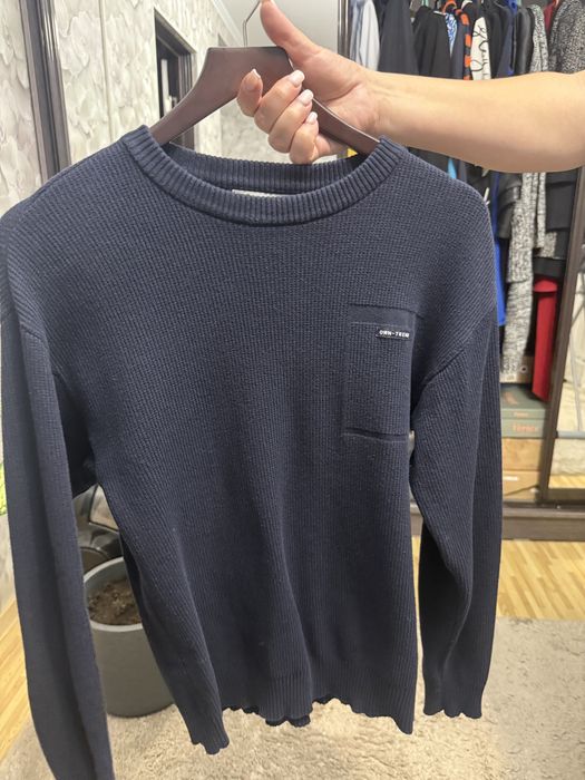 Продам кофту на мальчика в отличном качестве на 160/165см