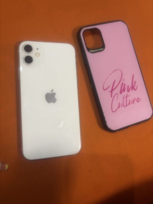 Iphone 11 in stare buna cu husa foie