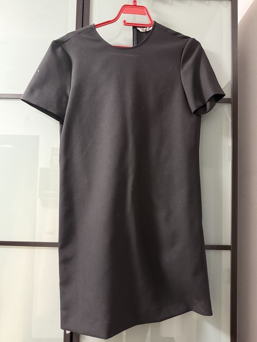 Черна рокля Zara