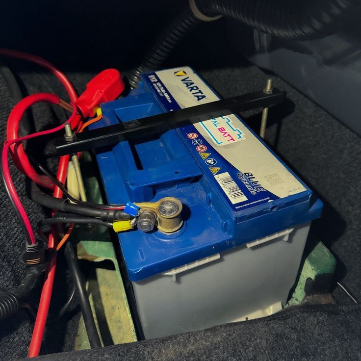 Аккумулятор Varta  акумулятор Bosch exide монза Малибу akumulyator 24