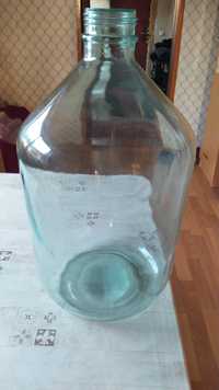 Стеклянный бутыль