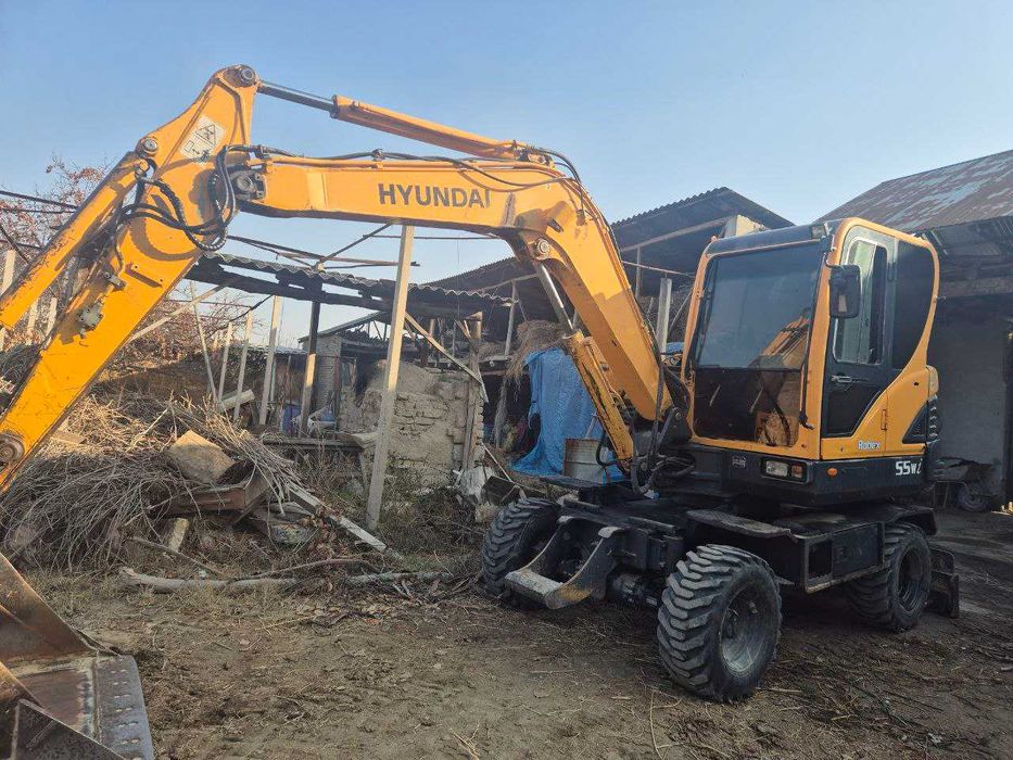 Эксковатор сотилади