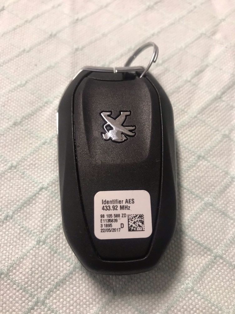 Peugeot Citroen 3 бутона OEM Оригинален смарт ключ 3 Keyless Go