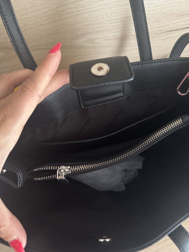 Нова чанта Calvin Klein