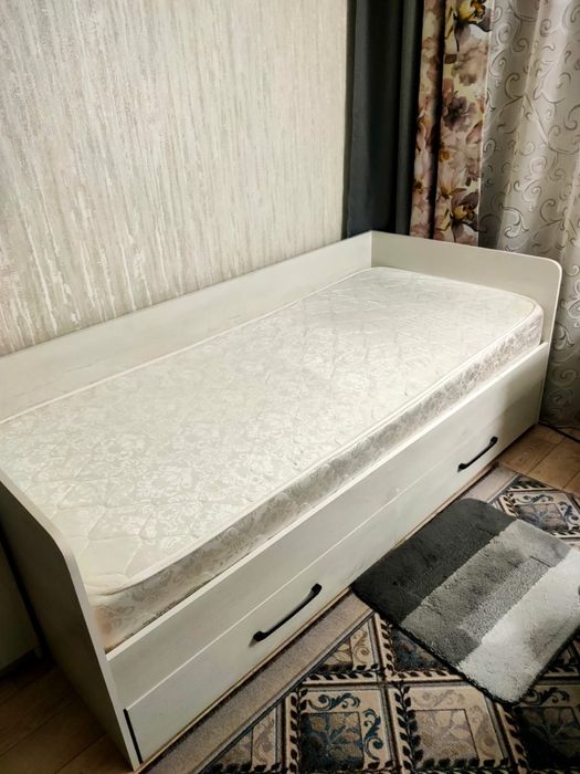 Односпальная кровать