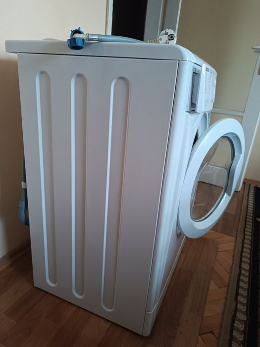 Пералня Indesit EWE 71252