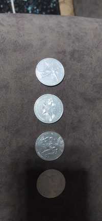 Продам монеты казахстанские и советские рубль по 3000 то каждая монета