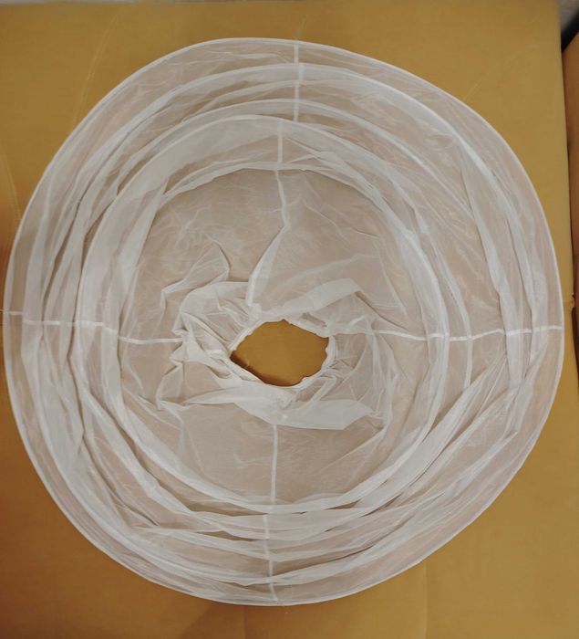 Rochie de mireasā cu accesorii si coronitā