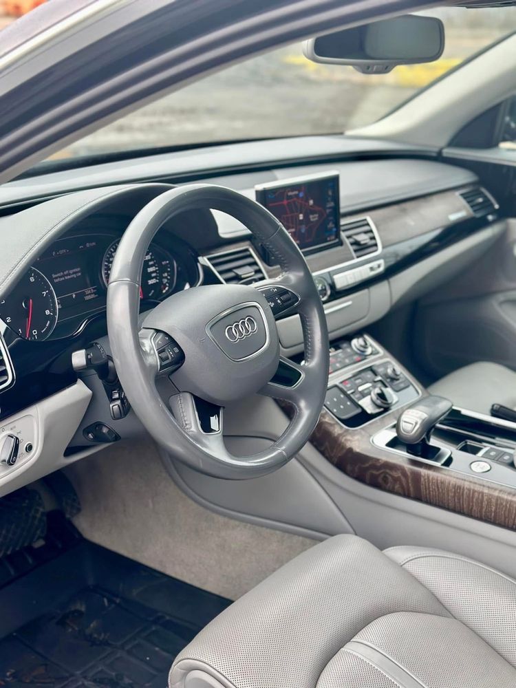 Audi A8 4.0 bi-turbo matrix