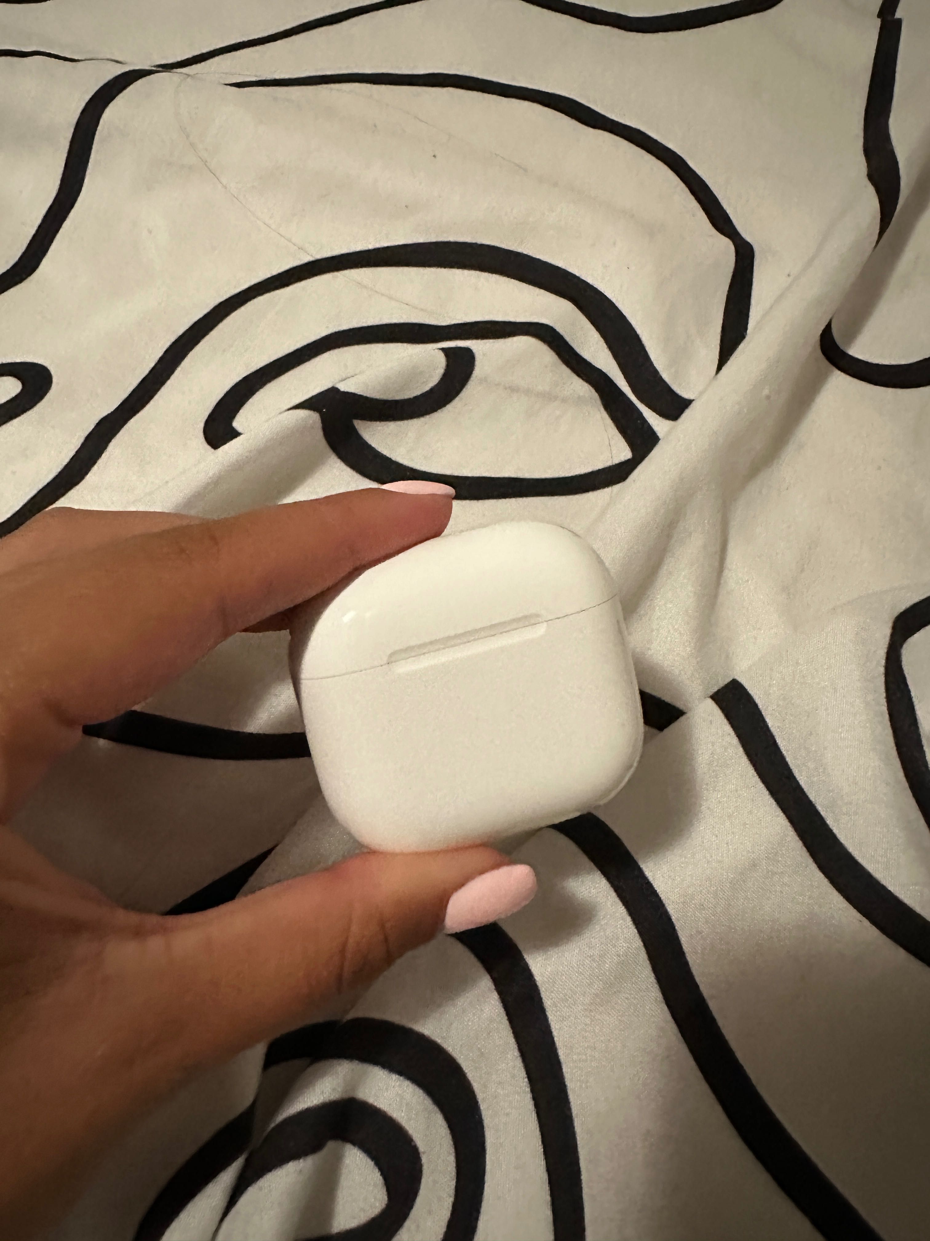 Оригинални Airpods 4