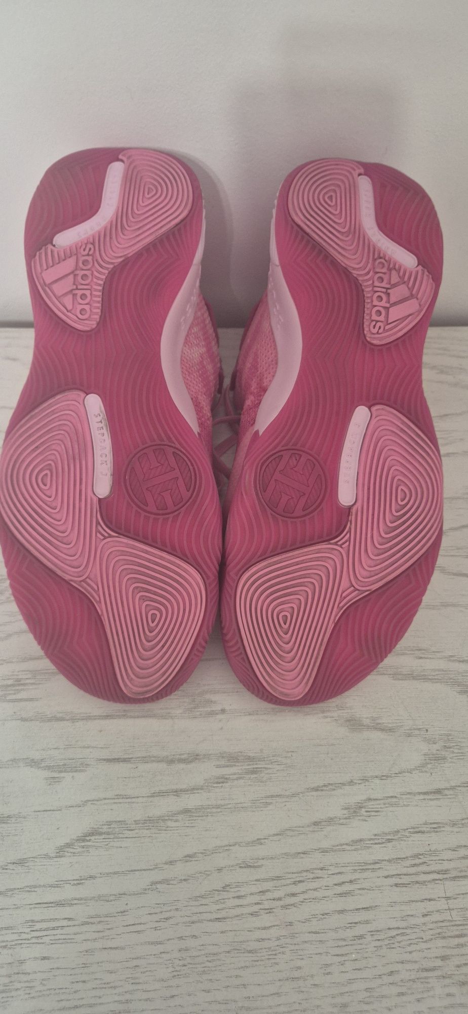 Adidas  HARDEN STEPBACK 3 номер 42 2/3