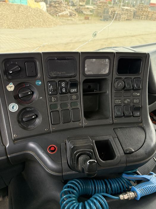 Basculanta Scania 8x4
