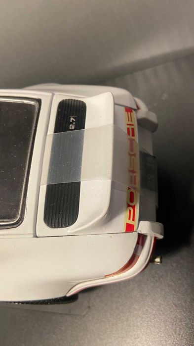 Porsche 911 Carrera RS 2.7 1:18 колекционерски модел