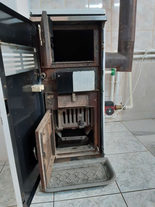 Soba tip semineu 23kw  echipata complet pentru instalare