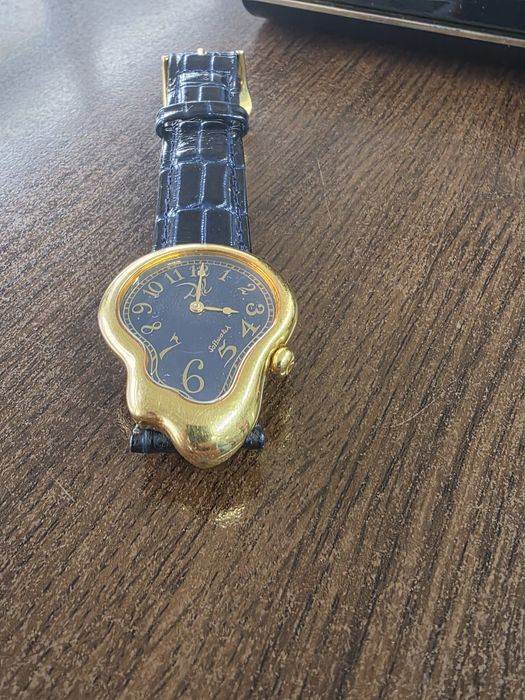 Ceas Salvador dali